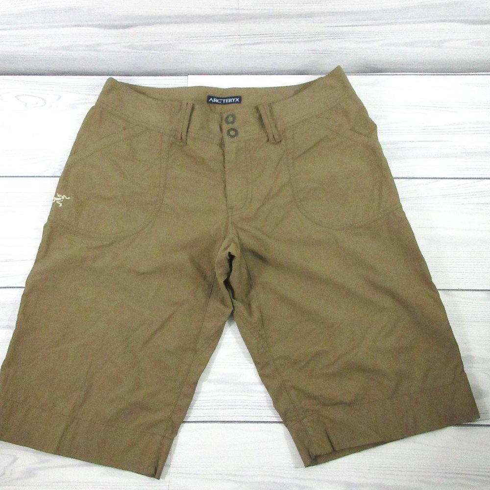 Arcteryx Shorts Women 4 Cargo Hiking Beige Pockets Outdoors Pants Lightweight